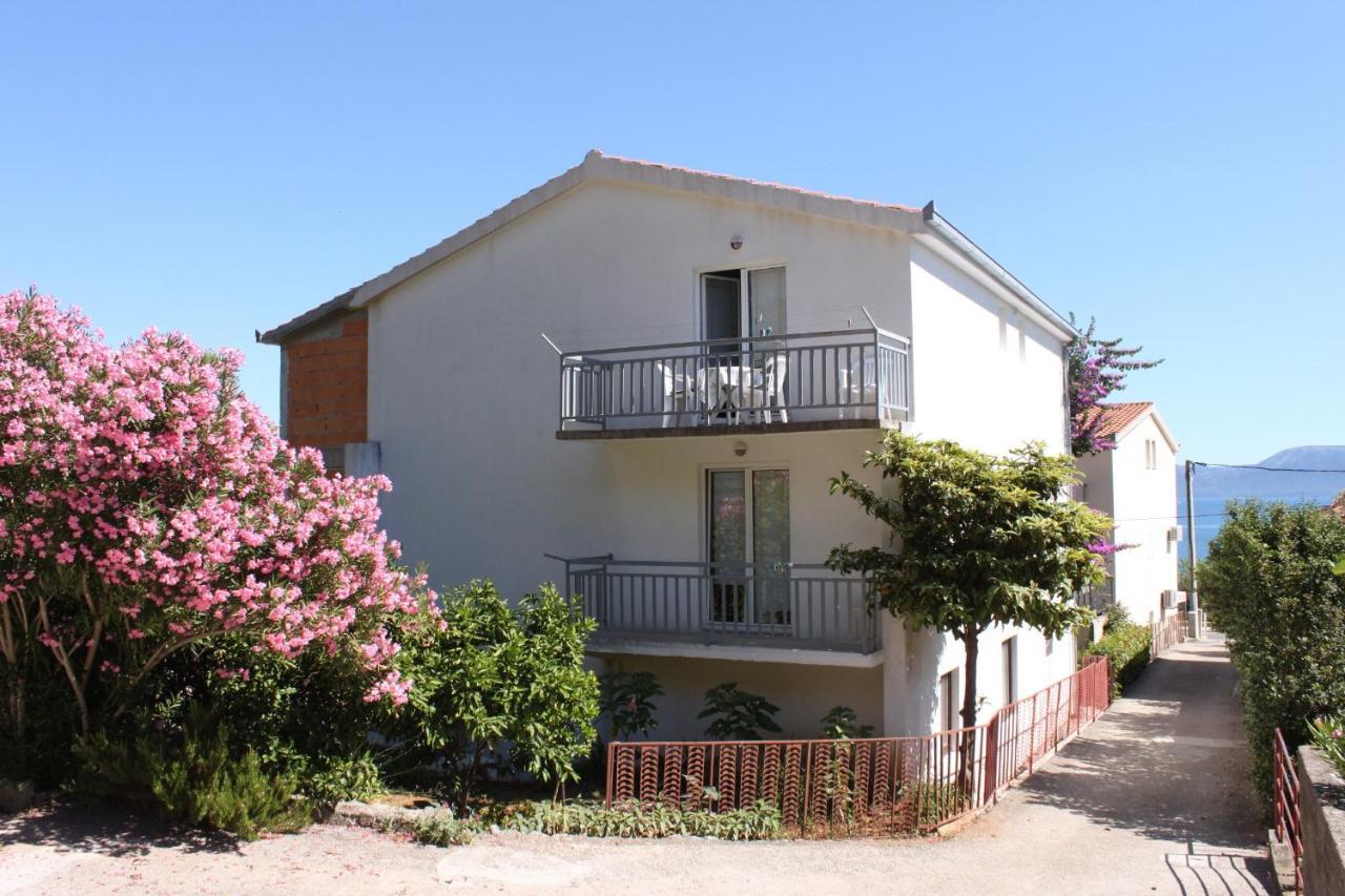 Apartments By The Sea Podaca, Makarska - 6745 Exterior foto